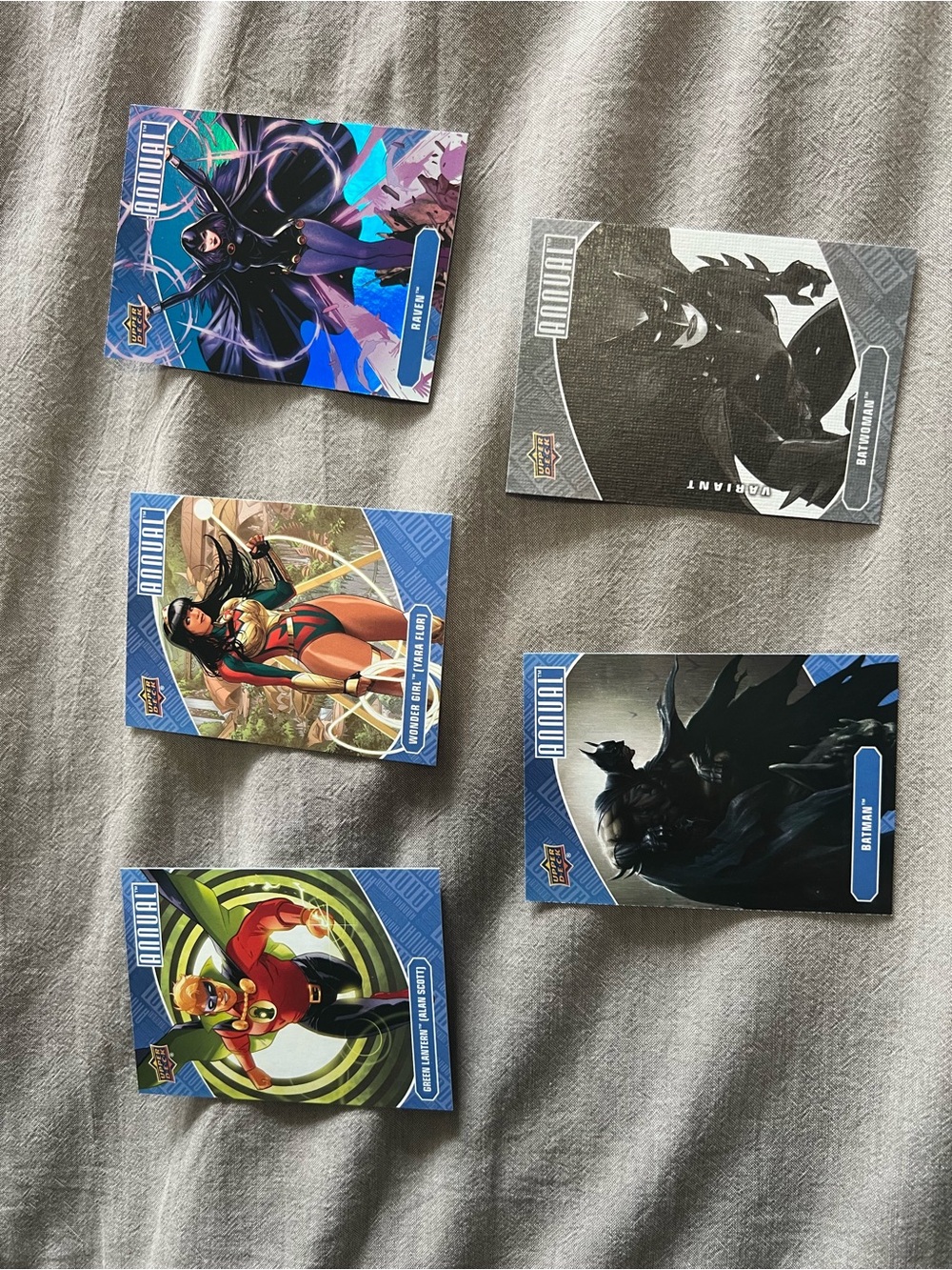 Lot of 5 DC comics annual cards